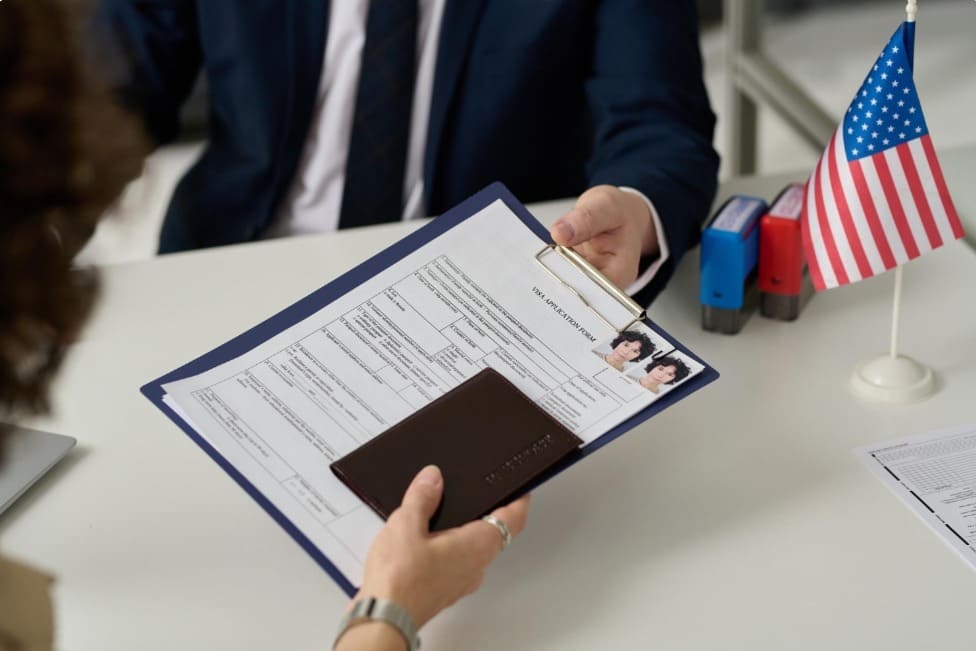 Foto de documentos para proceso consular